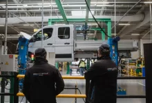 Renault oferă vehicule comerciale carosate direct din fabrică pentru clienții business 35 Renault oferă vehicule comerciale carosate direct din fabrică pentru clienții business
