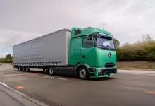 Noul cap tractor electrice Actros Lowliner intră în producția de serie în 2027 10 Noul cap tractor electrice Actros Lowliner intră în producția de serie în 2027